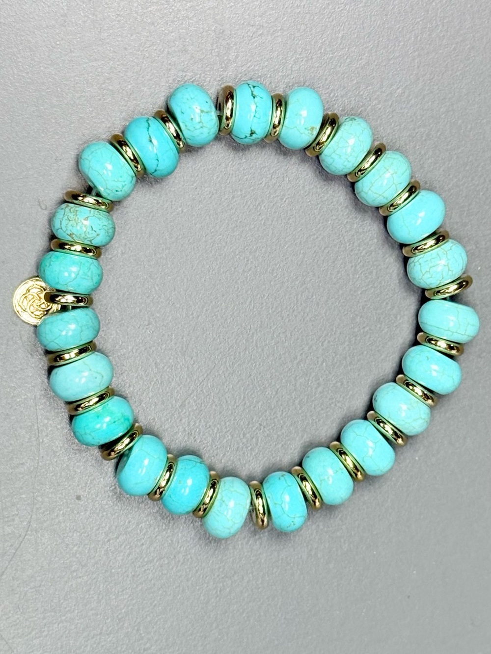 Kendra Scott Rebecca Gold w/aTurquoise Beaded Stretch Bracelet